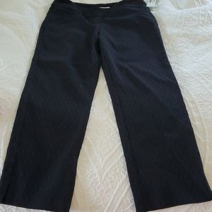 Margaret M Bobbie Jacquard Straight Leg Capri Pant